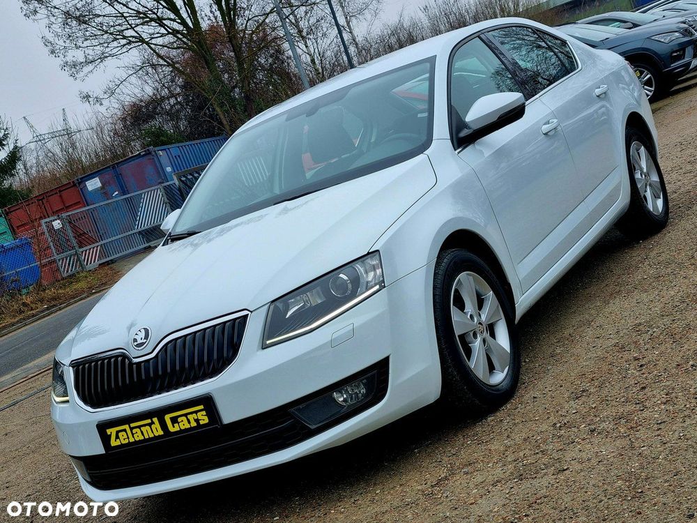 Skoda Octavia 1.6 TDI Active DSG - 1