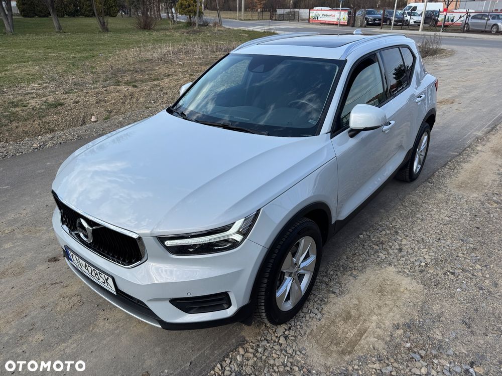 Volvo XC 40 T5 AWD Momentum - 2