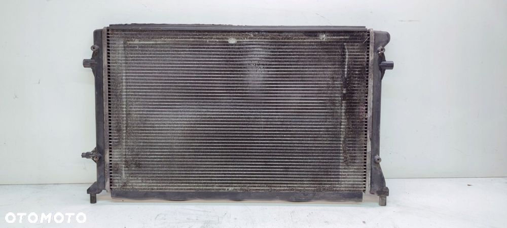 CHŁODNICA WODY AUDI A3 8P VOLKSWAGEN SEAT SKODA 1K0121251E - 1