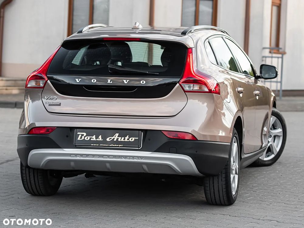 Volvo V40 Cross Country D2 - 13