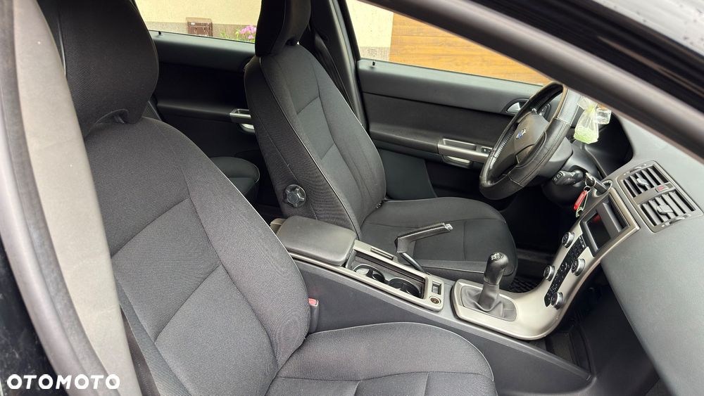 Volvo V50 D2 - 18
