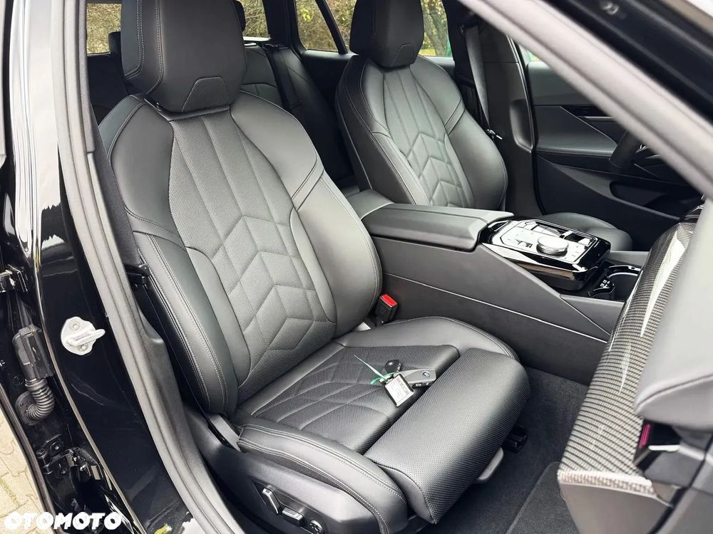 BMW Seria 5 520i mHEV M Sport - 13