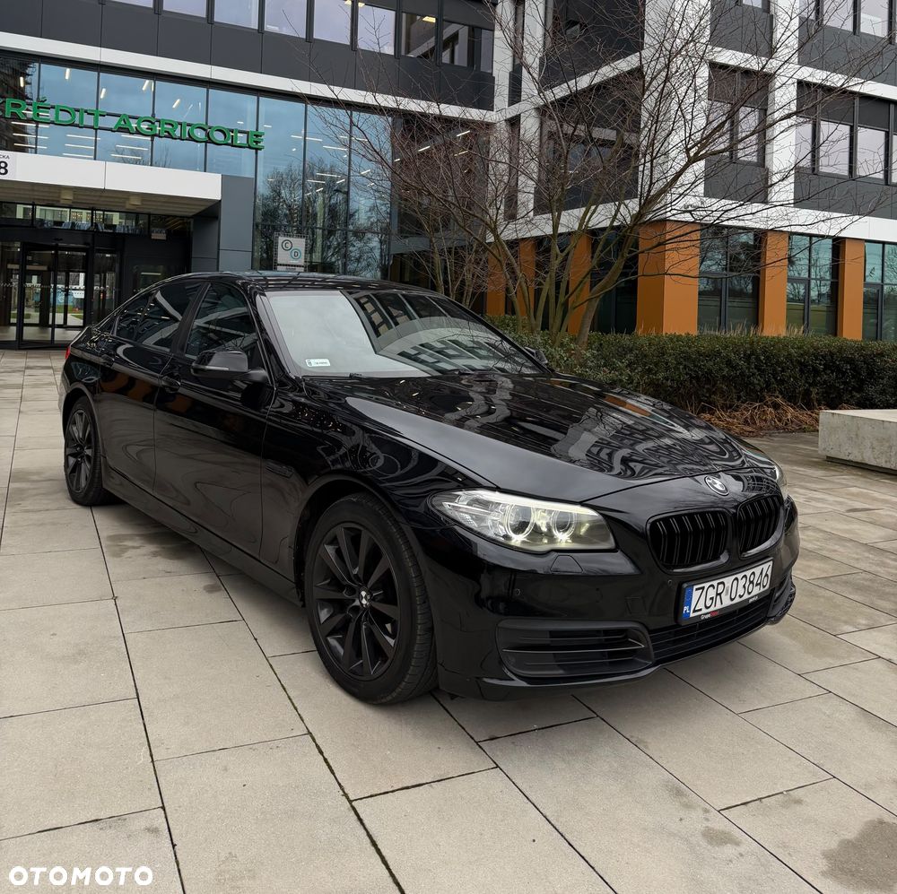 BMW Seria 5 525d xDrive Luxury Line - 3