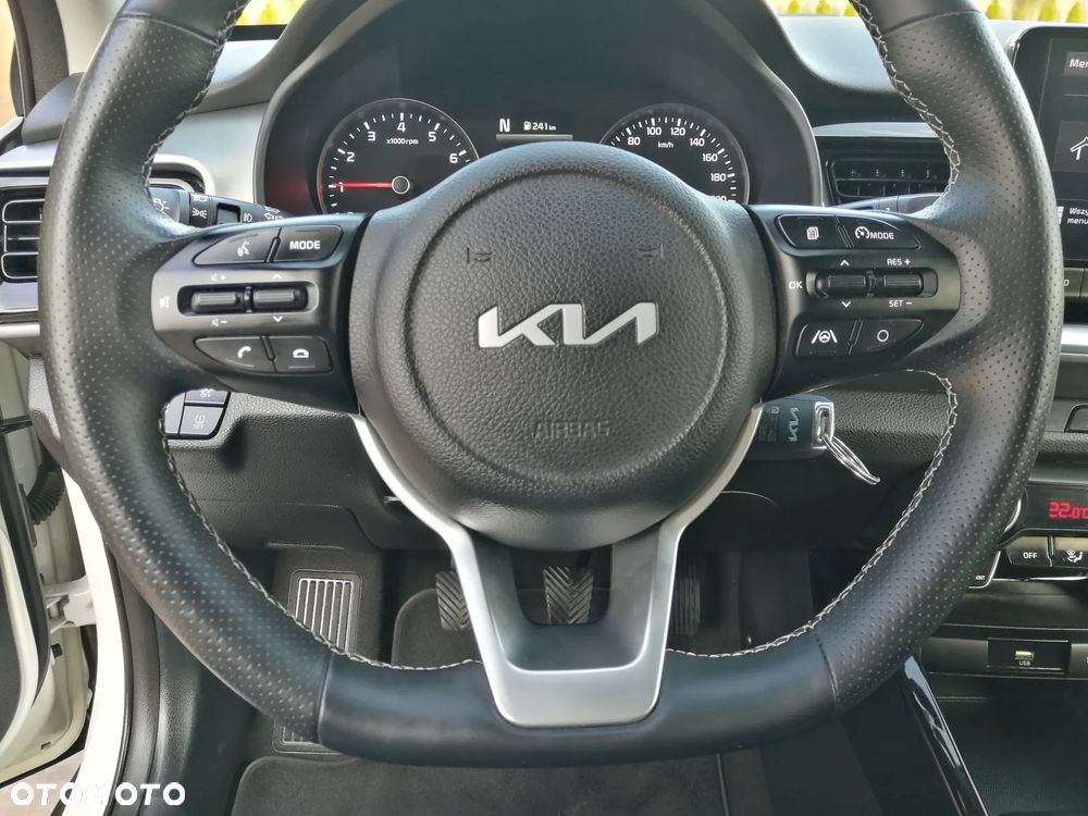 Kia Stonic 1.0 T-GDI MHEV L Business Line - 22