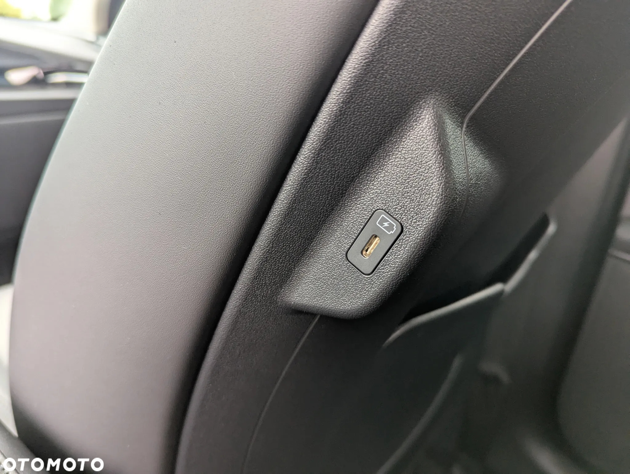 Kia Niro 1.6 GDI Hybrid L - 19