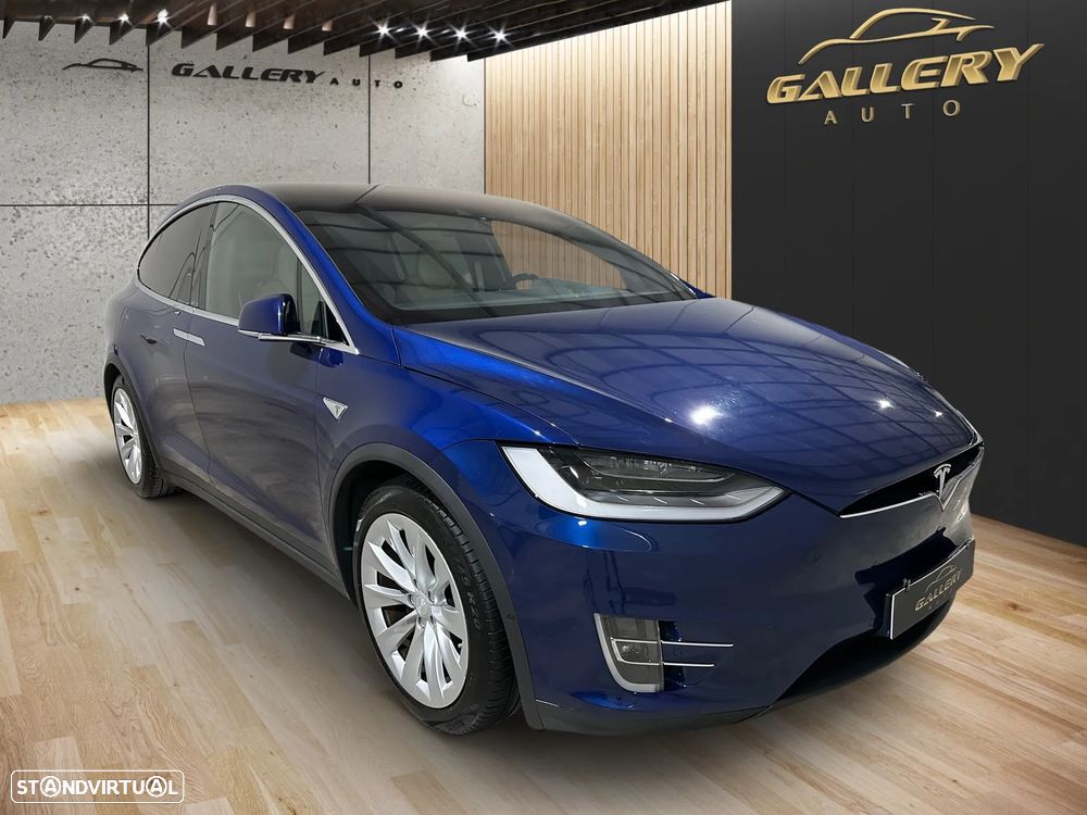 Tesla Model X 90D - 2