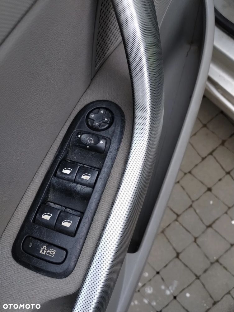 Peugeot 308 2.0 HDi Premium - 10