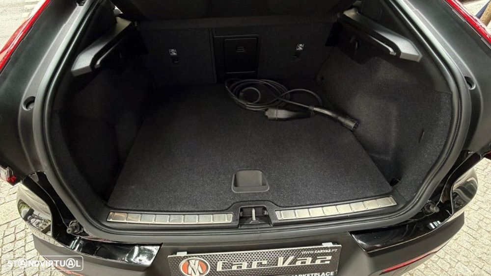 Volvo C40 Recharge Core - 12