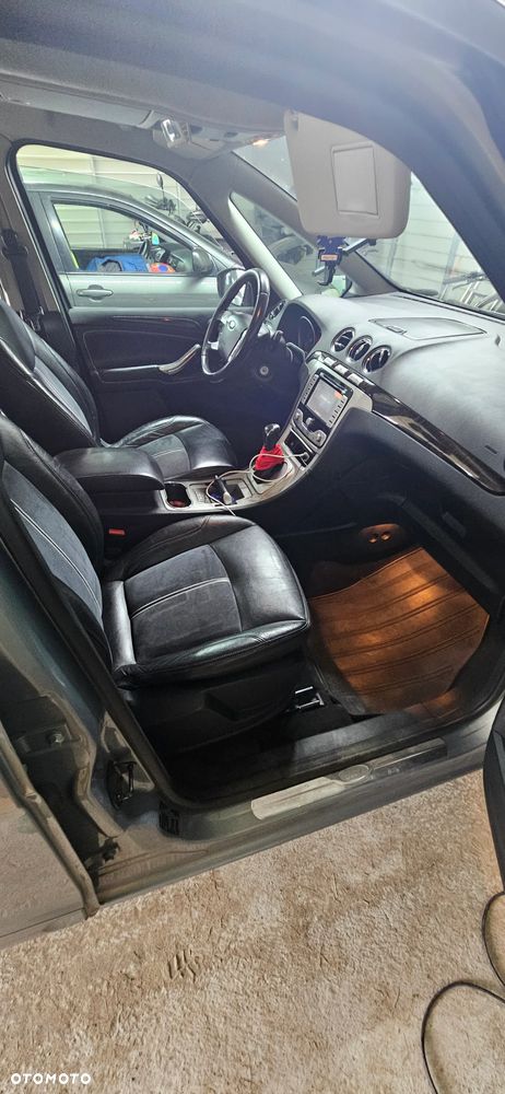 Ford Galaxy 2.0 TDCi Ghia - 7
