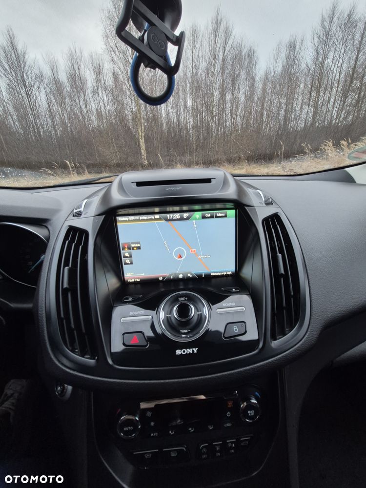 Ford Kuga 1.5 EcoBoost 2x4 Titanium - 13