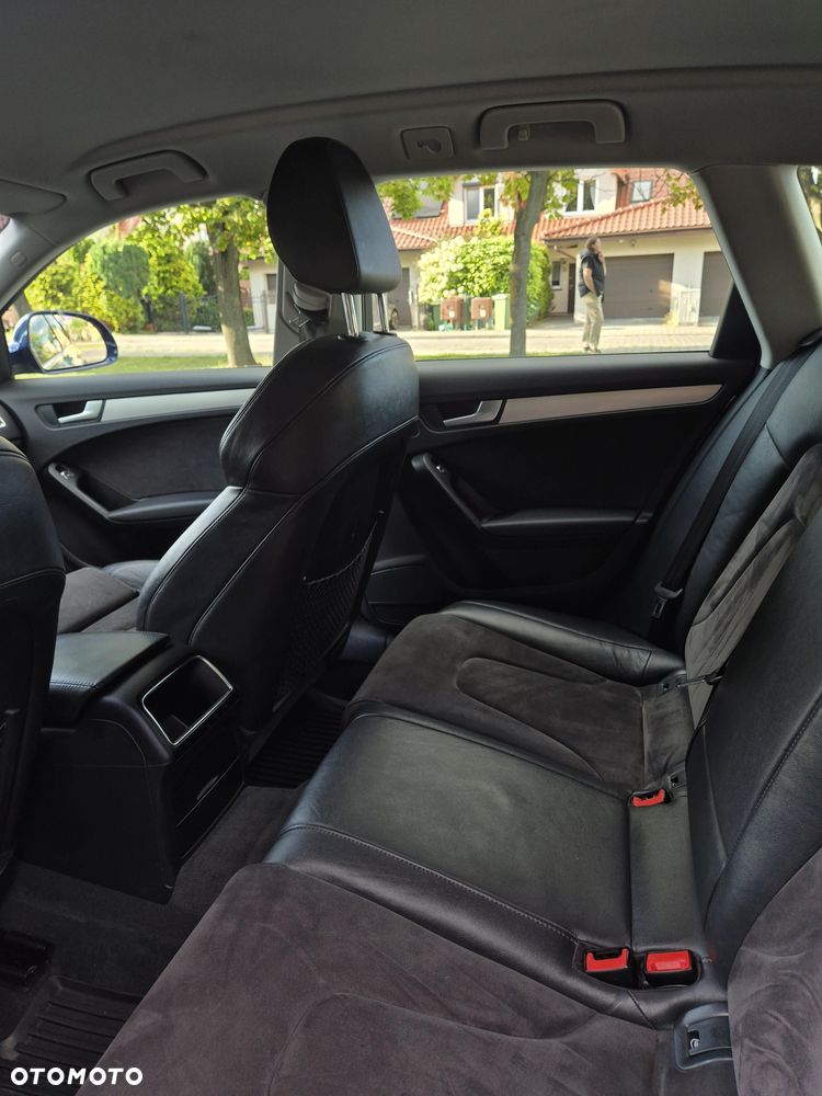 Audi A4 Allroad 2.0 TDI Quattro - 16
