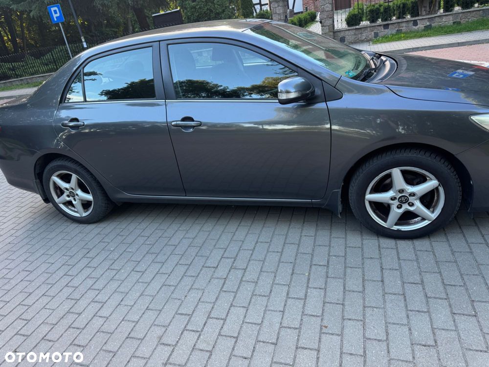 Toyota Corolla - 3