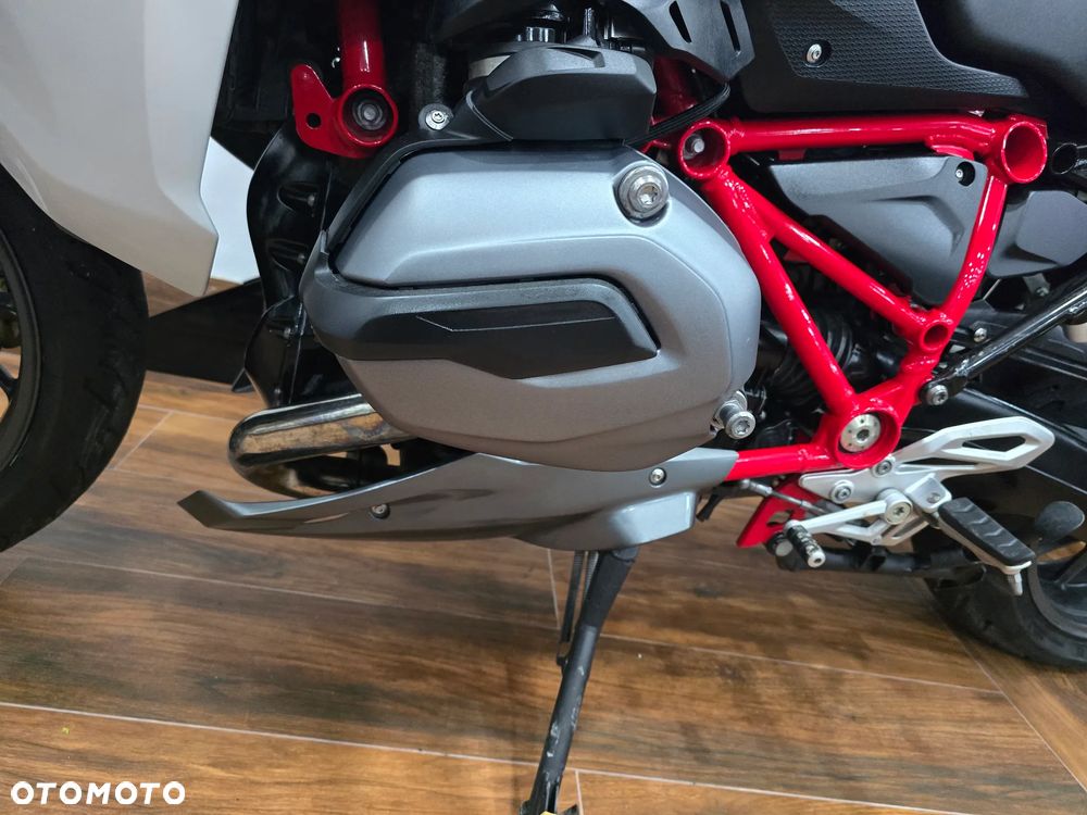 BMW R - 30