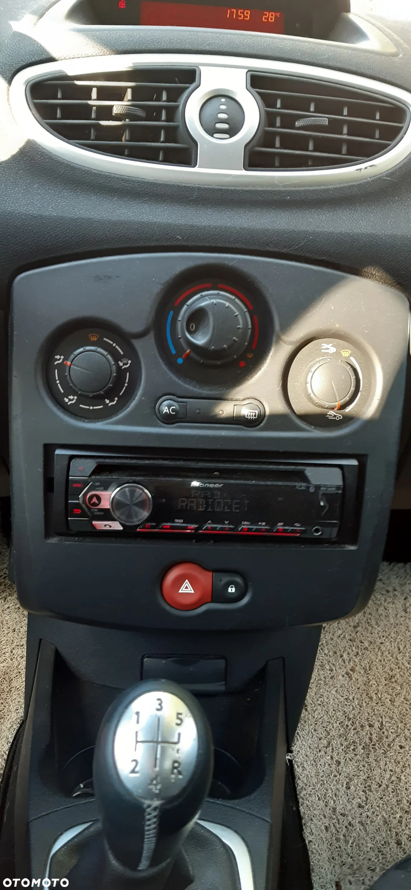 Renault Clio 1.2 16V 75 Grandtour Expression - 5