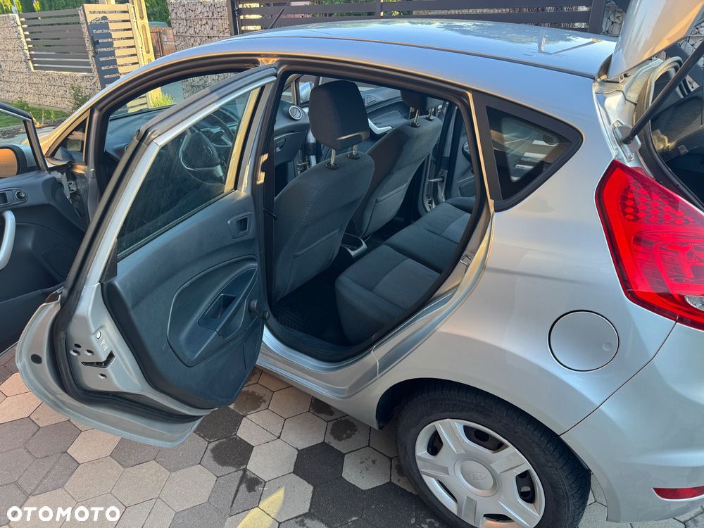 Ford Fiesta 1.25 Ambiente - 7