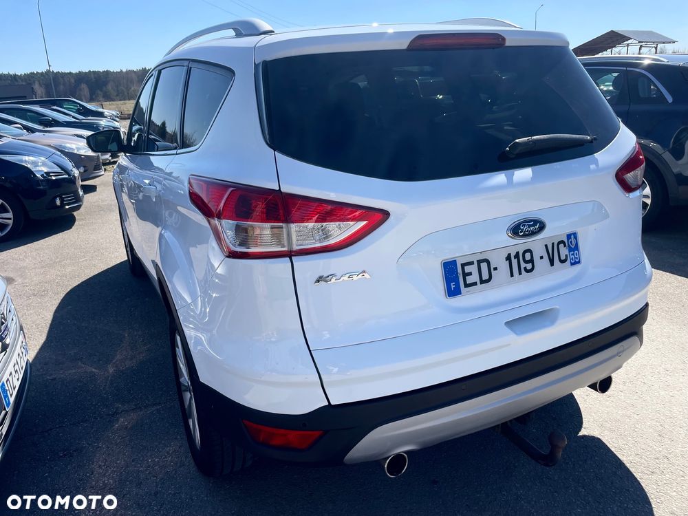 Ford Kuga 2.0 TDCi 2x4 Titanium - 9