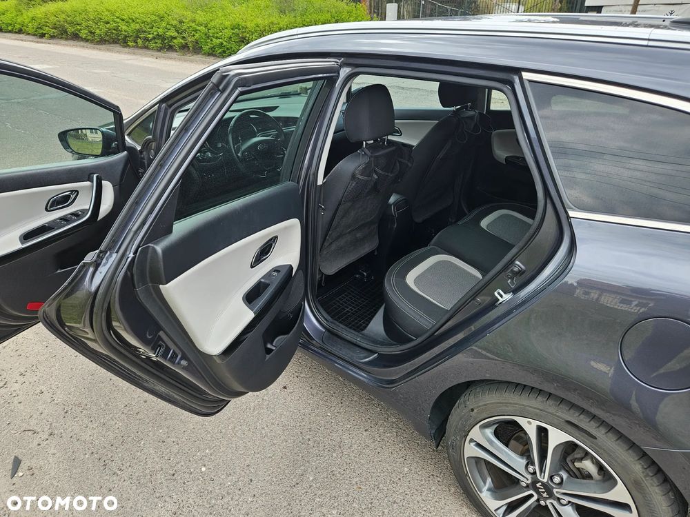 Kia Ceed 1.6 CRDi L Business Line - 13