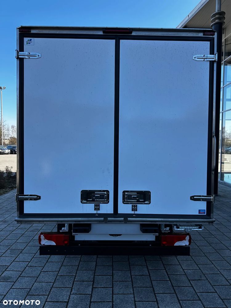 Mercedes-Benz Sprinter - 8