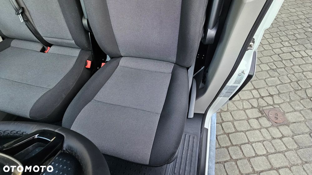 Volkswagen Transporter T6 2,0TDI 150KM DSG L2 Długi Klima Webasto Tempomat Hak Parktronik - 15