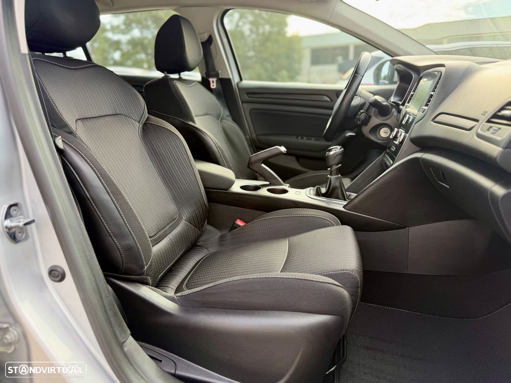 Renault Mégane Sport Tourer 1.5 dCi Zen - 21