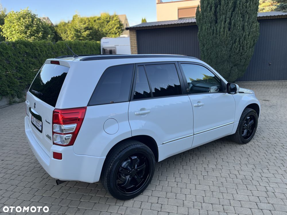 Suzuki Grand Vitara 2.4 De Luxe - 39