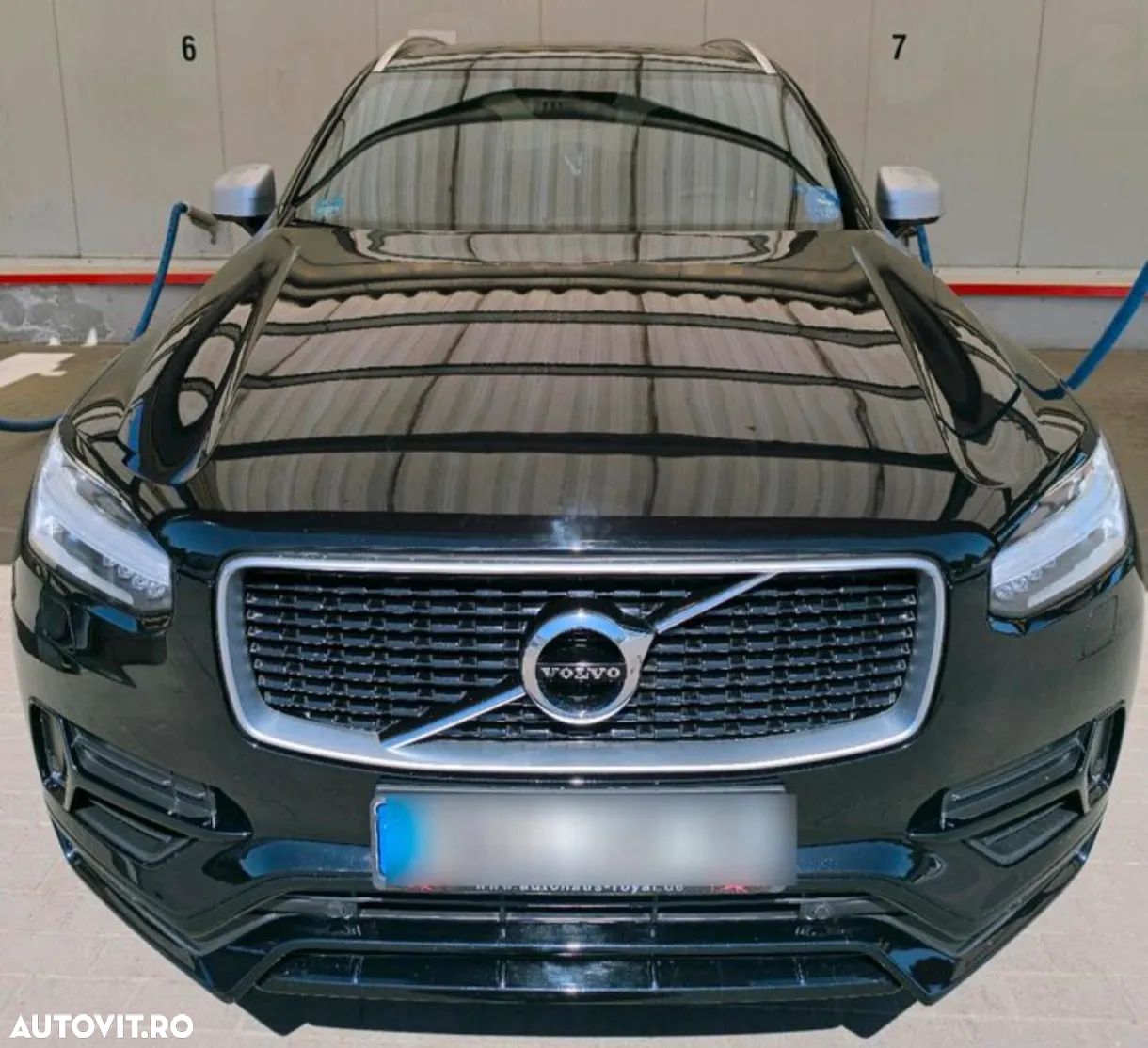 Volvo XC 90 - 1
