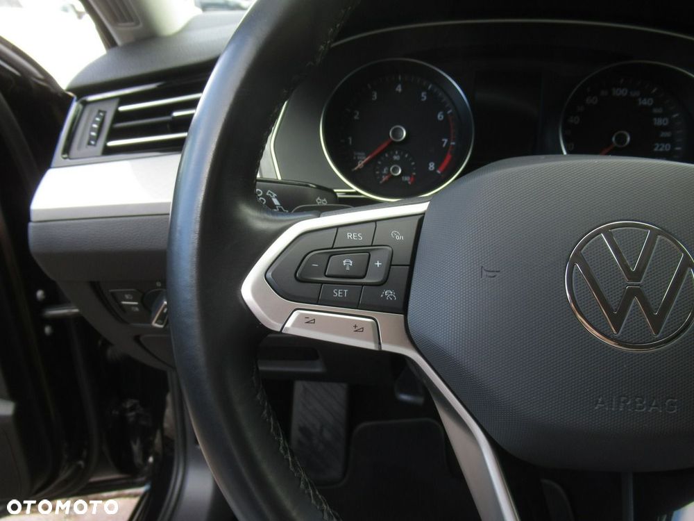 Volkswagen Passat 2.0 TSI Business DSG - 11
