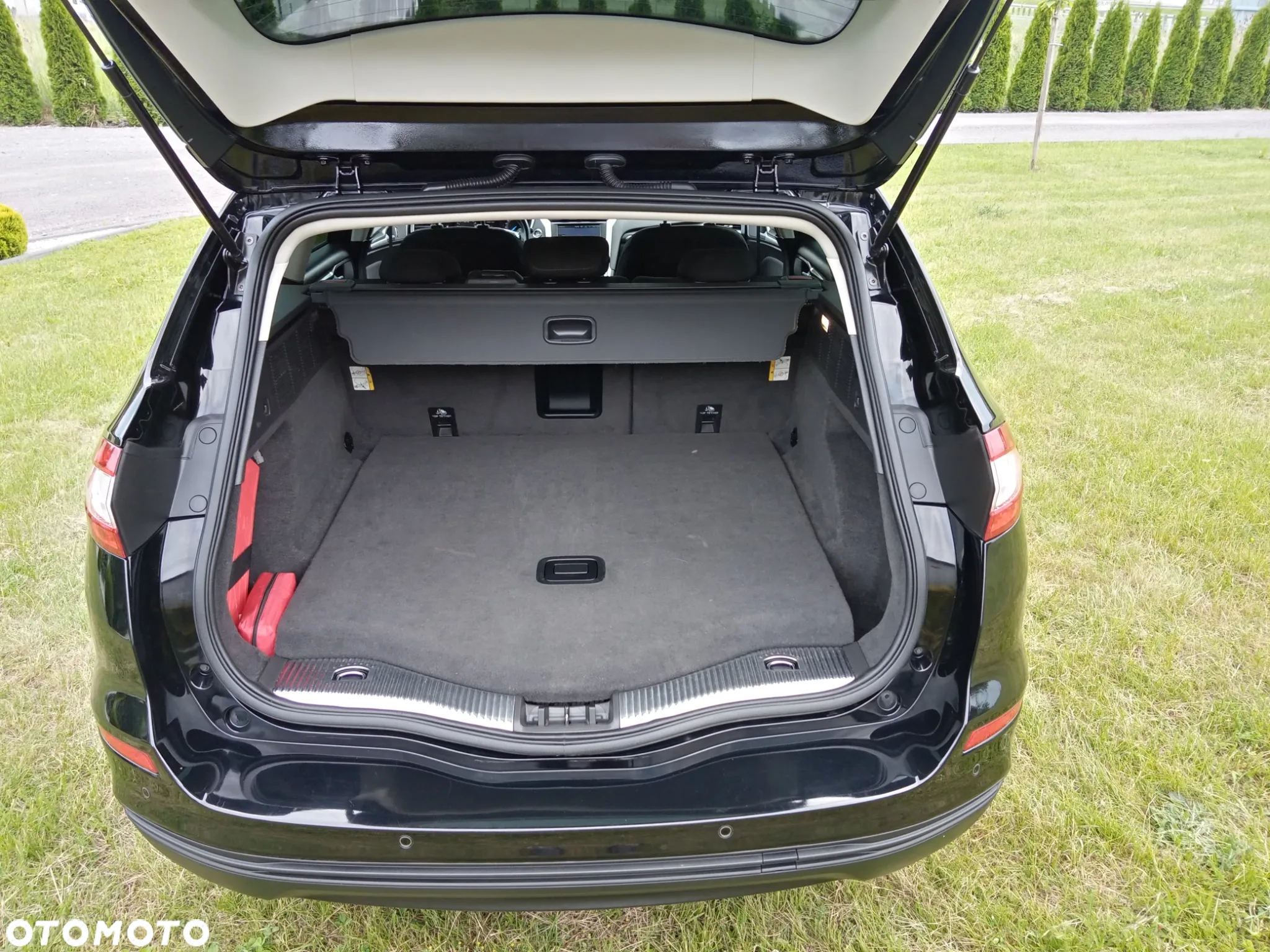 Ford Mondeo - 36