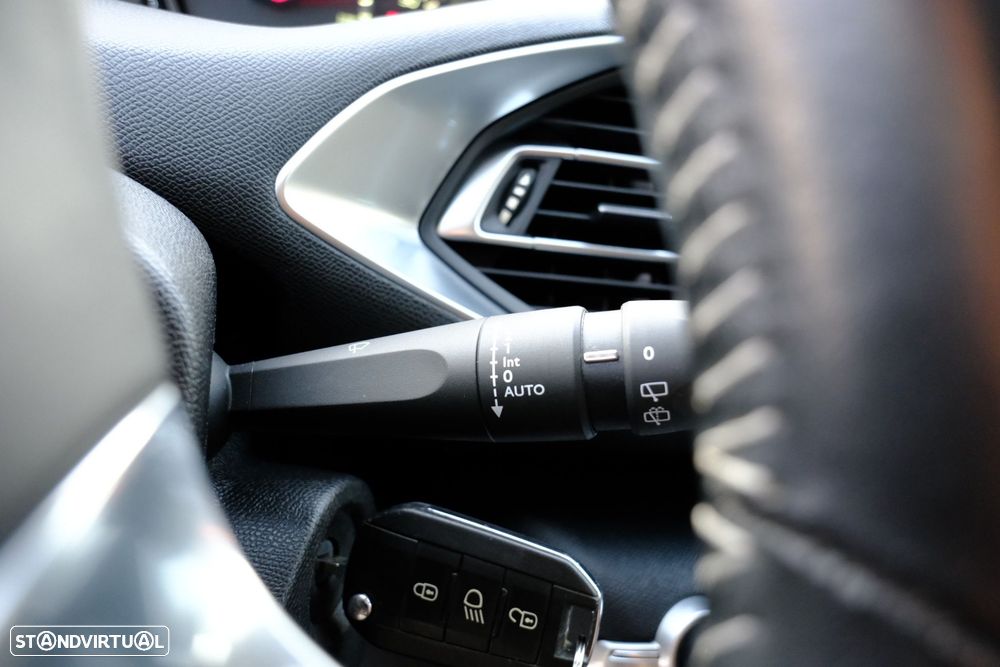 Peugeot 308 SW 1.5 BlueHDi Style - 13