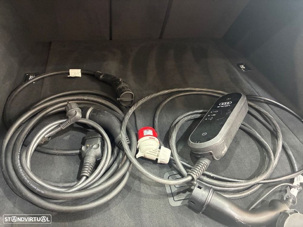 Audi e-tron 55 quattro S line - 23