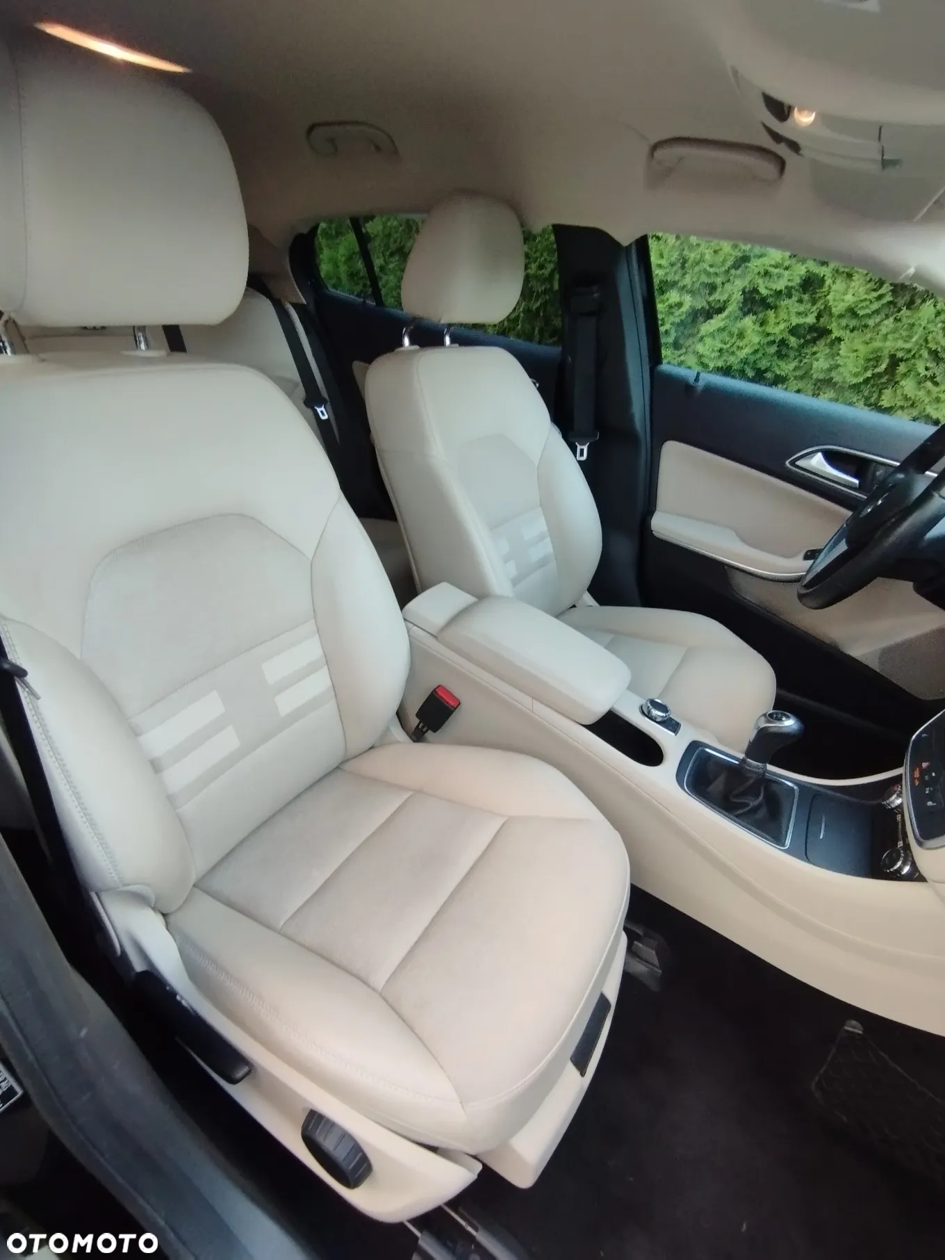 Mercedes-Benz GLA 200 - 7