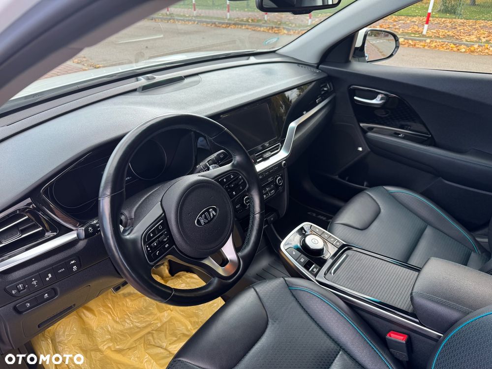 Kia Niro e-Niro 64kWh XL - 16