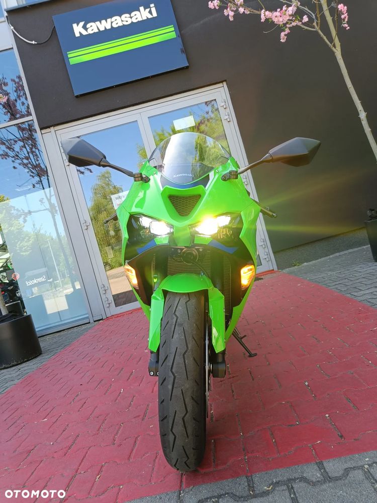 Kawasaki ZX - 8