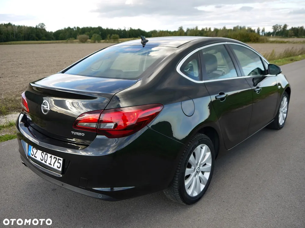 Opel Astra IV 1.4 T Executive - 5