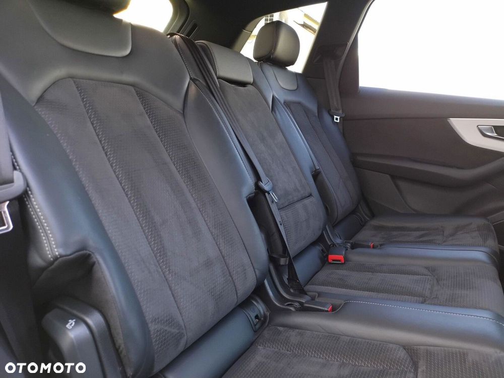 Audi Q7 45 TDI mHEV Quattro S Line Tiptr - 32