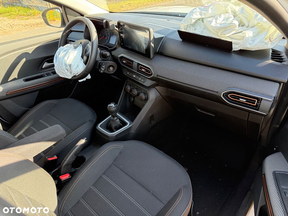 Dacia Sandero Stepway TCe 90 Expression + - 15