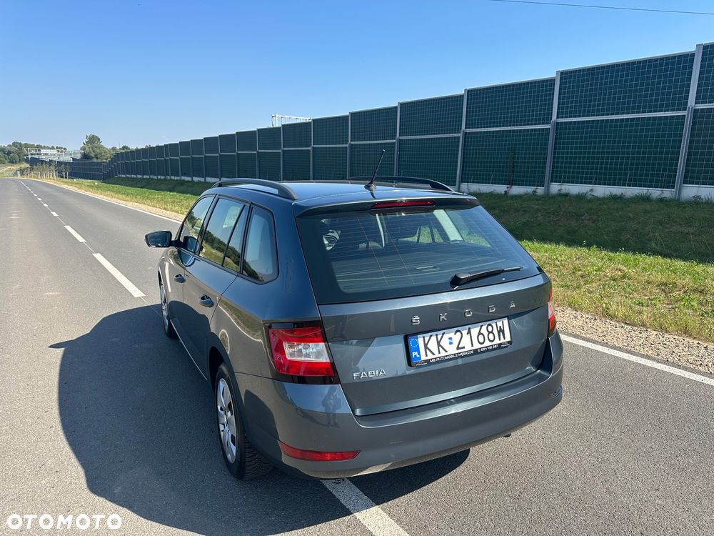 Skoda Fabia 1.0 Active - 2