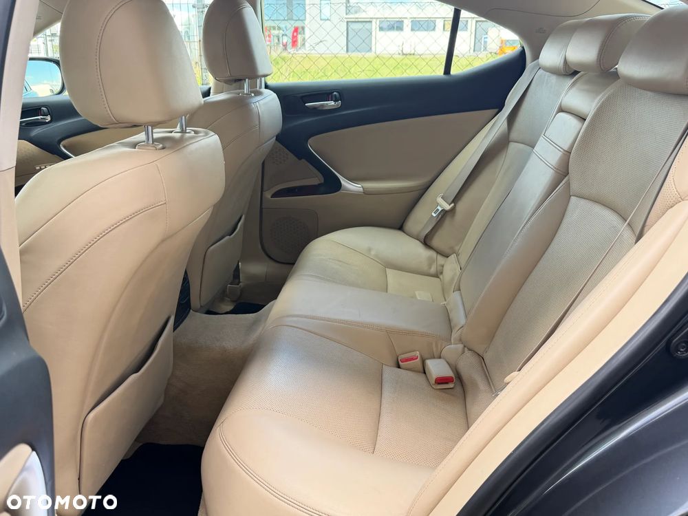 Lexus IS 250 Luxury Line - 13