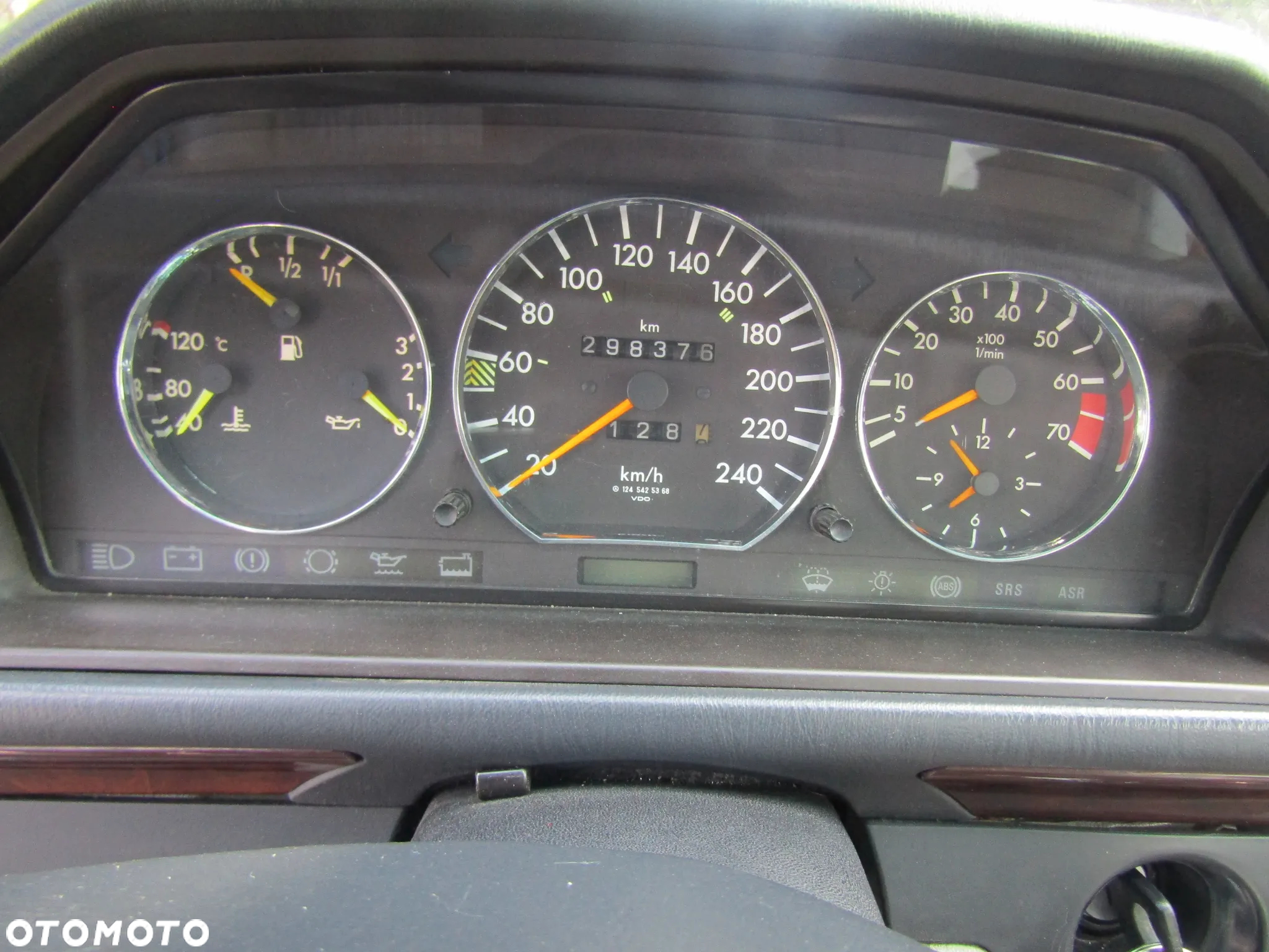 Mercedes-Benz W124 (1984-1993) - 29