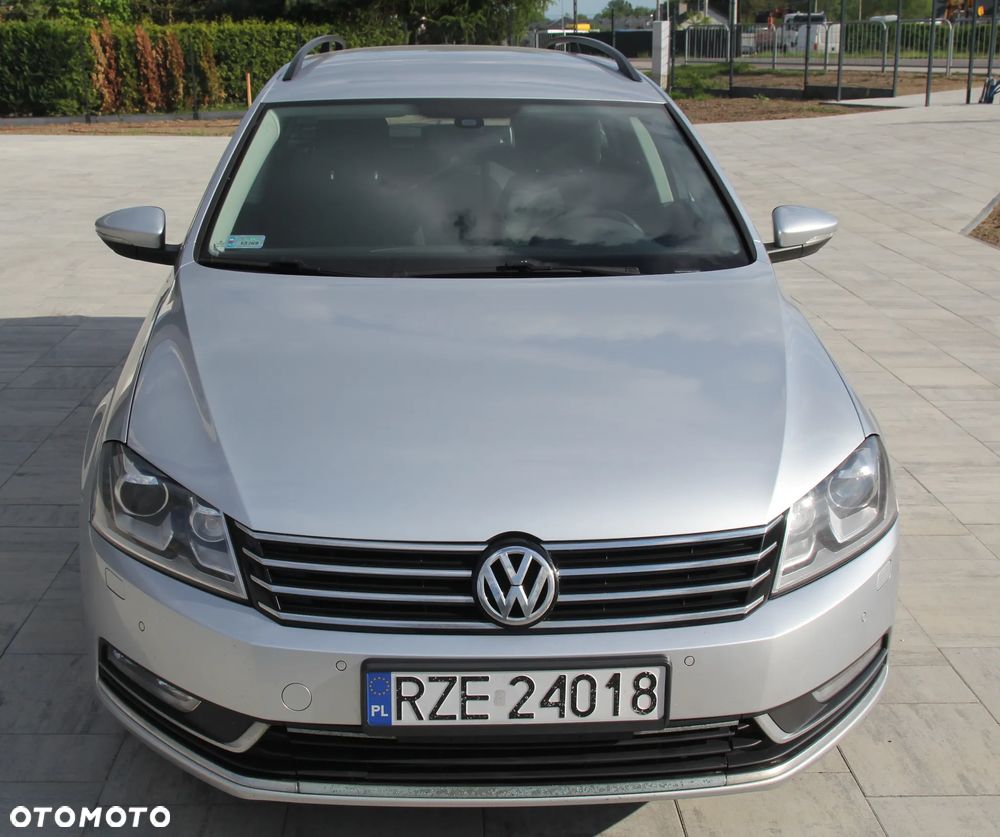 Volkswagen Passat 2.0 TDI Comfortline - 9