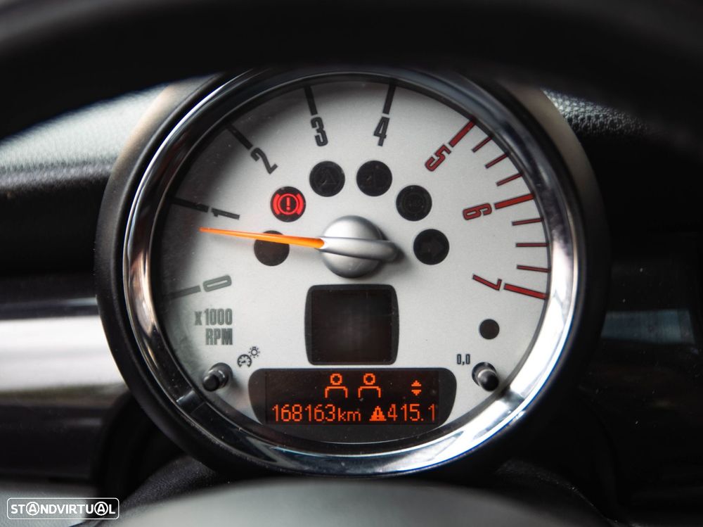 MINI 3 Portas Cooper D - 2