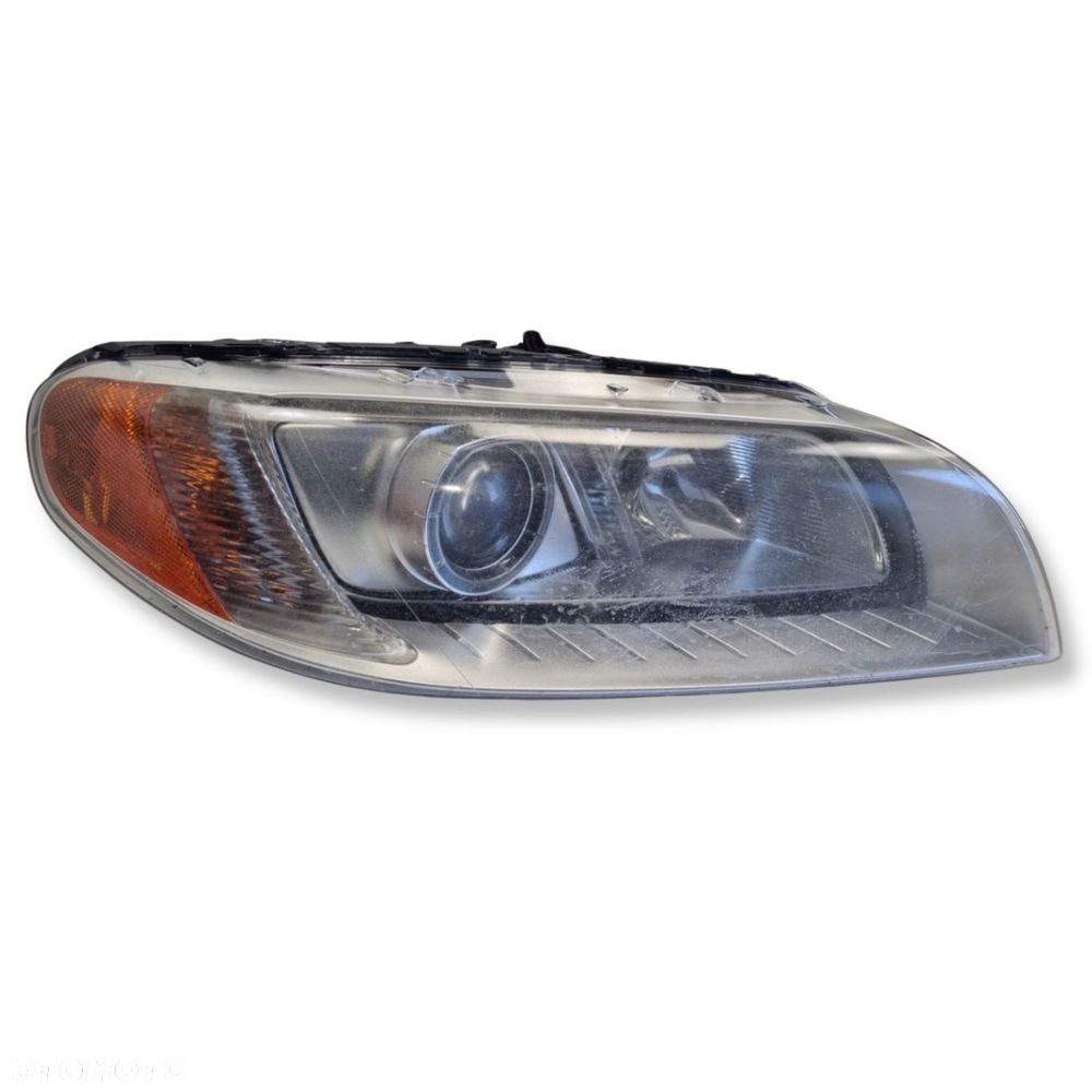 LAMPA PRAWA Volvo S80 II V70 III XC70 II PRZEDNIA PRAWY PRZÓD europa - 11