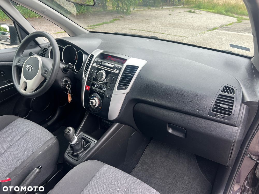 Kia Venga 1.4 CVVT Vision - 22