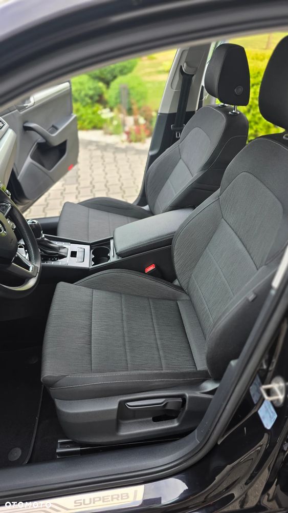 Skoda Superb 2.0 TDI Style DSG - 14