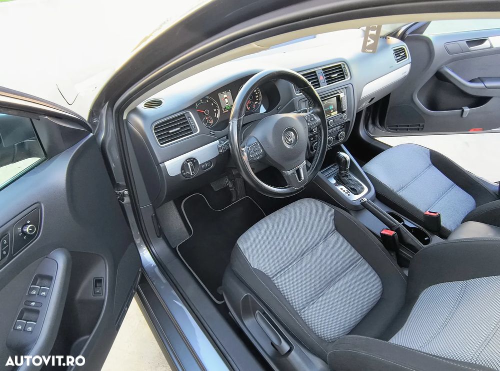 Volkswagen Jetta 1.4 TSI DSG Highline - 10