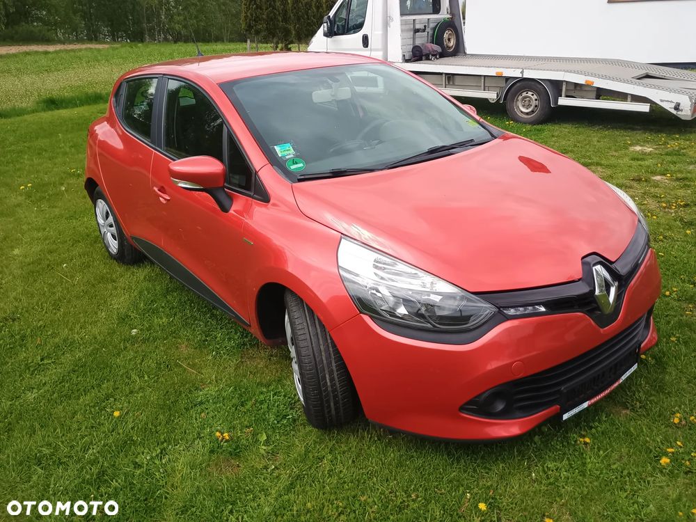 Renault Clio 1.2 16V 75 LIMITED - 20