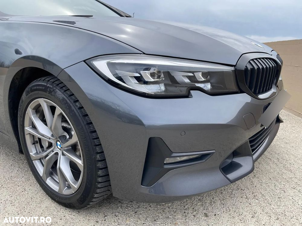 BMW Seria 3 330i AT Sport Line - 10
