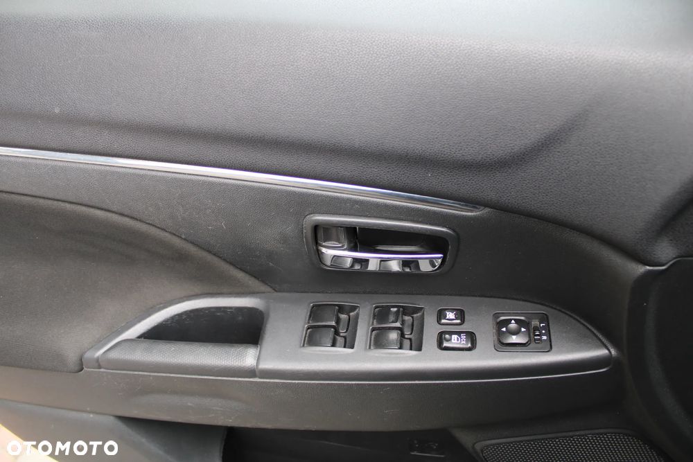 Mitsubishi ASX 1.6 Inform - 19