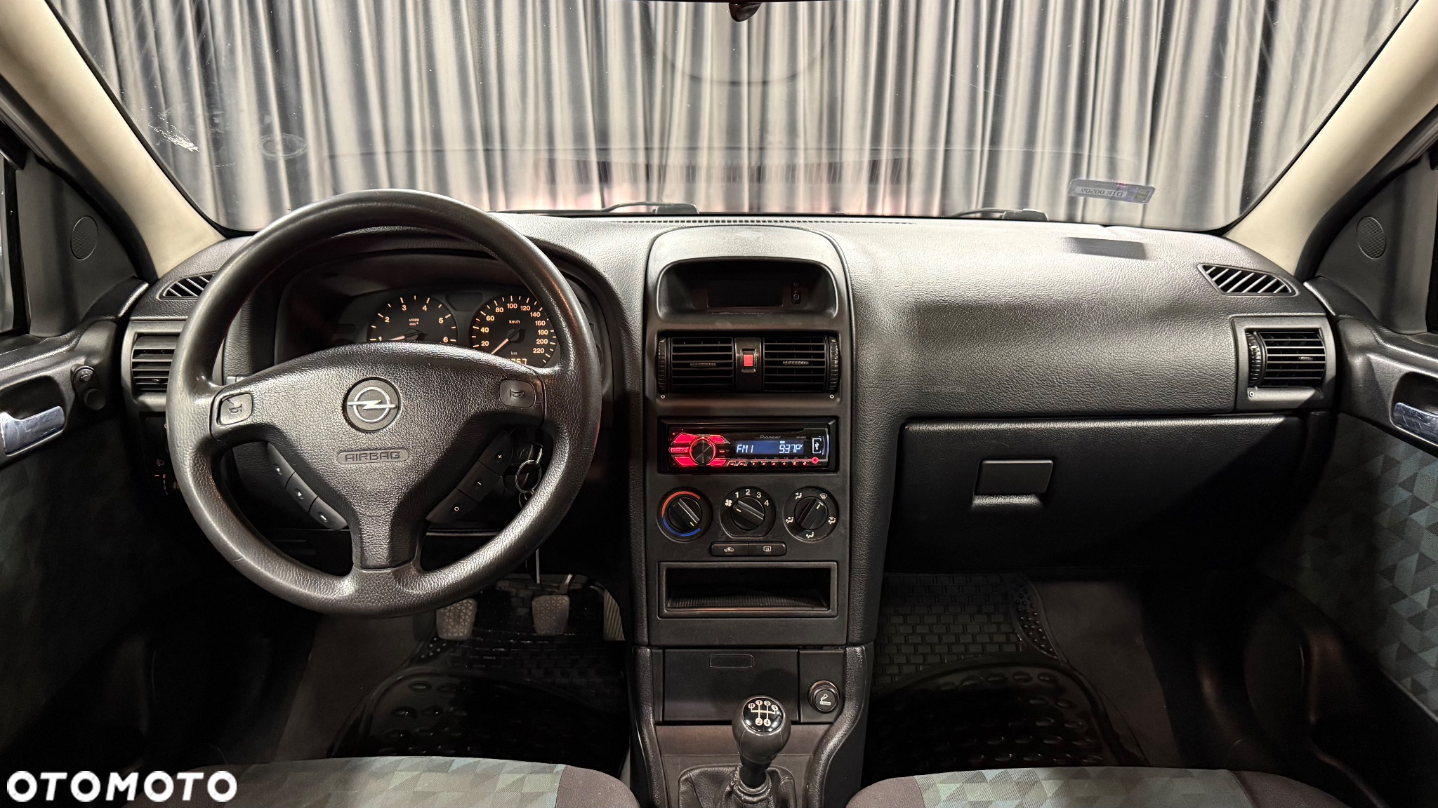 Opel Astra 1.6 16v 100 - 8