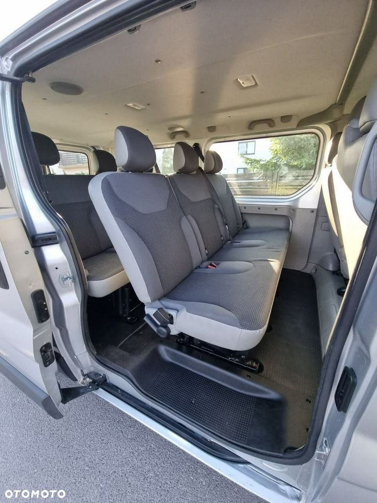 Opel Vivaro - 10